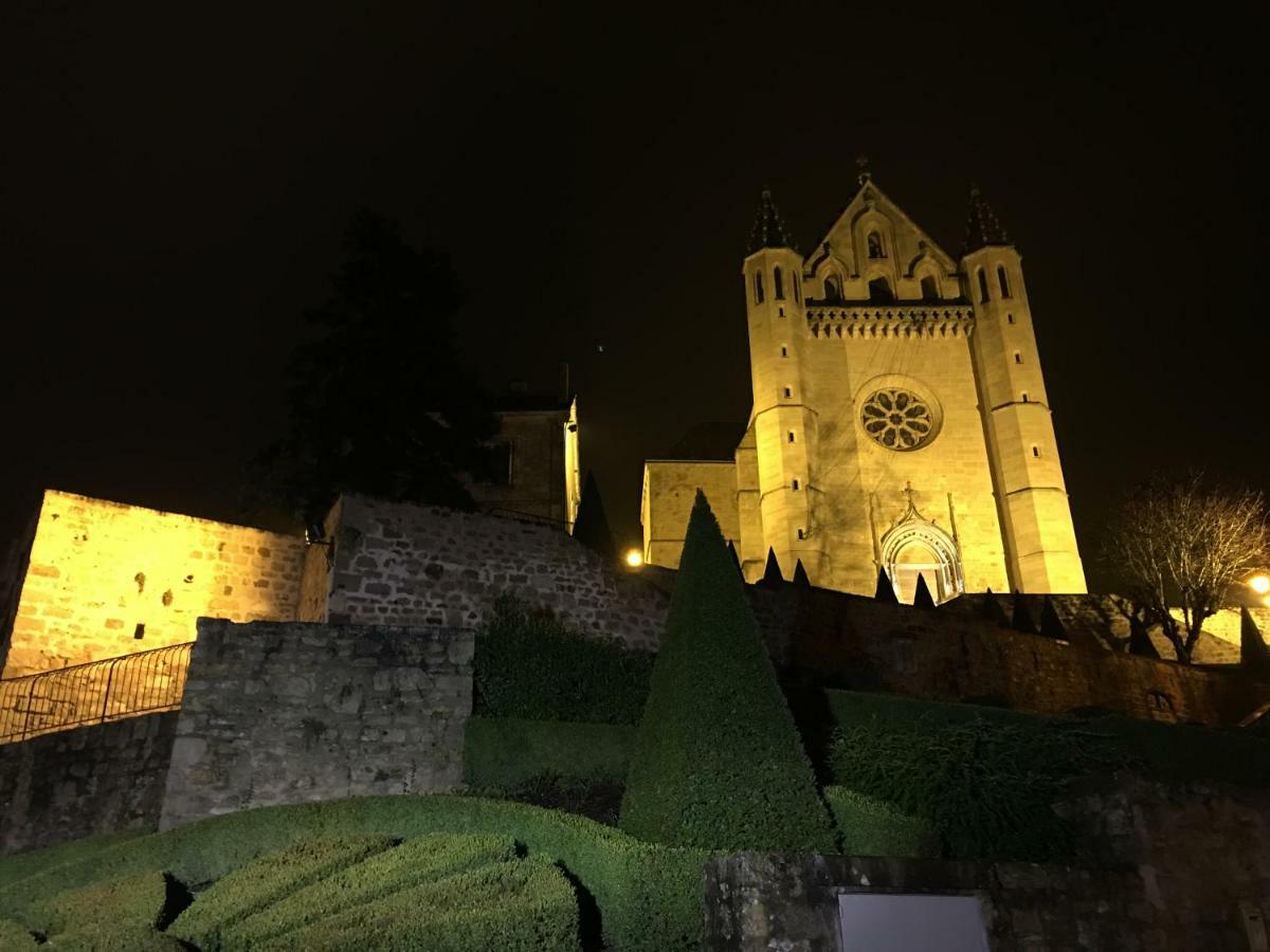 Les Maisons Du Perigord Terrasson 外观 照片